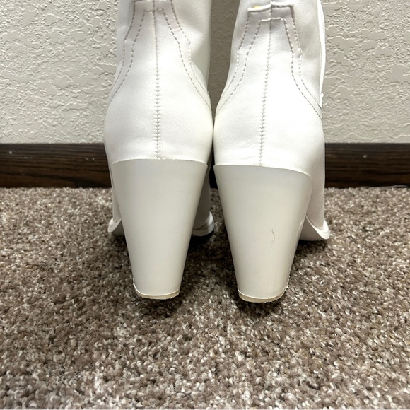 Women’s white western cowgirl knee high boots - Picture 7 of 13